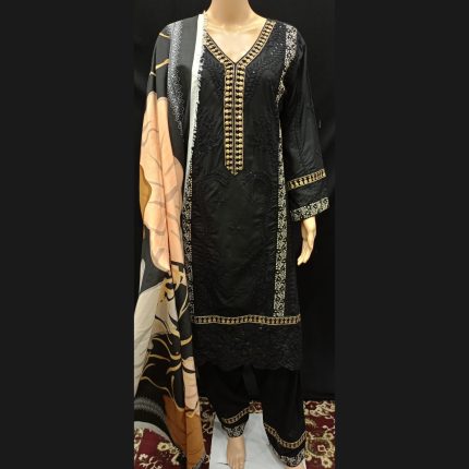 Embroided Black Suit 40