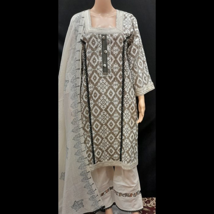 CM_Photogrid_1746321270745