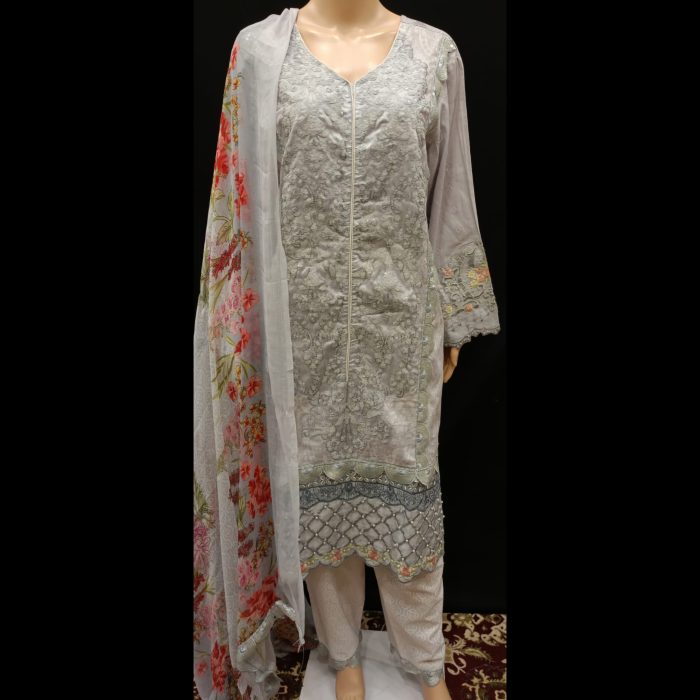 CM_Photogrid_1746321581146