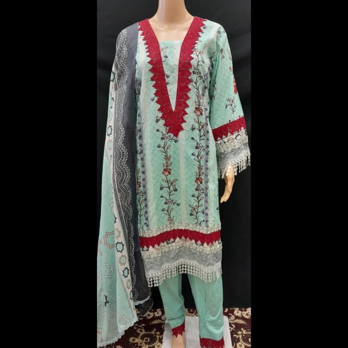 CM_Photogrid_1746714529261